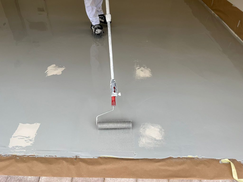 Jafepox 54 Resina Epoxi: de un suelo de cemento a un garaje liso, autonivelado y resistente 7 en Pinturas Jafep WhatsApp Image 2026 01 14 at 14.05.15 en Pinturas Jafep