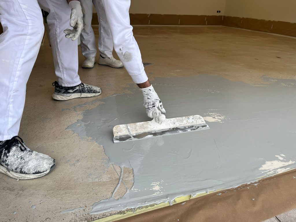 Jafepox 54 Resina Epoxi: de un suelo de cemento a un garaje liso, autonivelado y resistente 4 en Pinturas Jafep WhatsApp Image 2026 01 14 at 14.05.42 en Pinturas Jafep